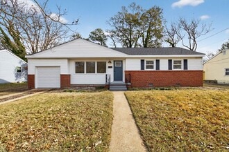 Building Photo - 8056 Meadow Creek Rd