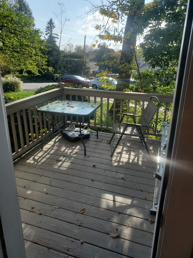 Foto del edificio - 327 Meetinghouse Ln