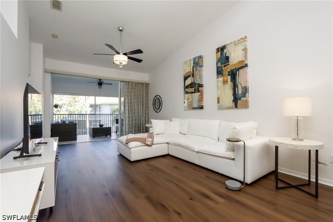 Foto del edificio - 2585 Old Groves Rd