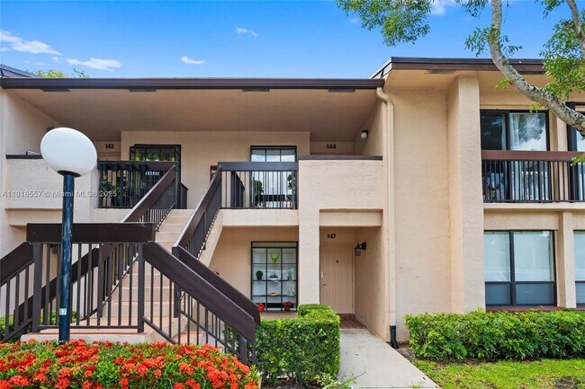 Foto del edificio - 2281 SW 15th St