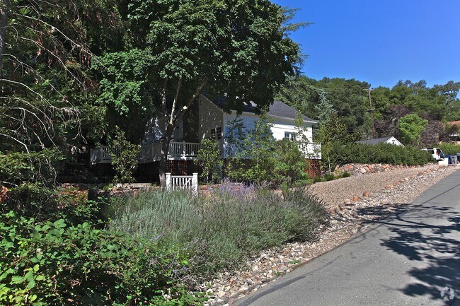 Building Photo - 4855 Wikiup Bridgeway