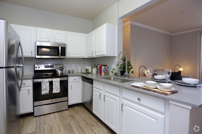 2HAB, 1BA - 908 ft² - ZZZHaven 124 at Eastlake Station