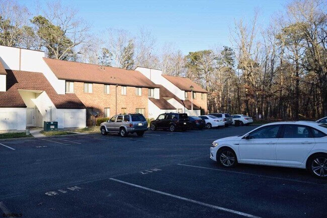 Building Photo - 20 Country Magnolia Ln
