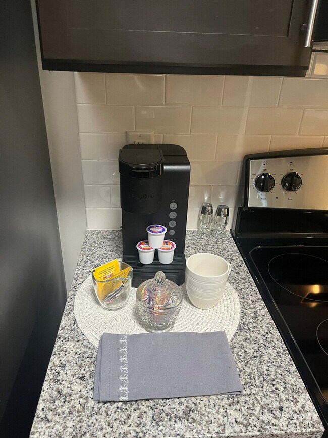 Building Photo - 6770 Broad Street