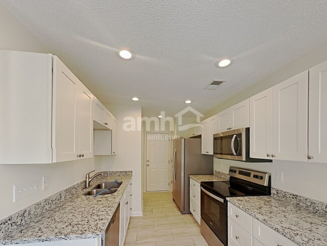 Building Photo - 3510 Marshlane Way
