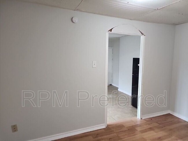 Foto del edificio - 2705 Beatty St