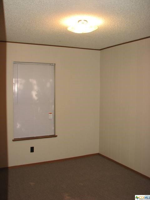 Building Photo - 1018 W County Line Rd
