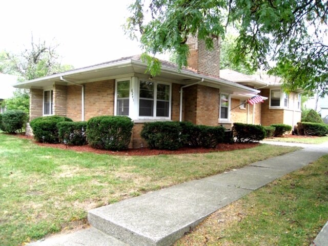 Primary Photo - 6245 Moraine Ave