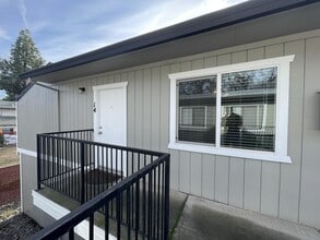 Building Photo - 458 Nord Ave