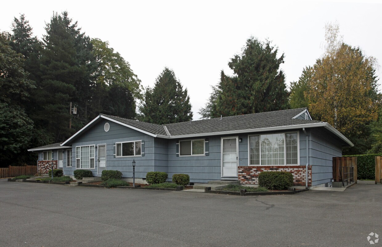 Primary Photo - 12421 SE Kuehn Ct
