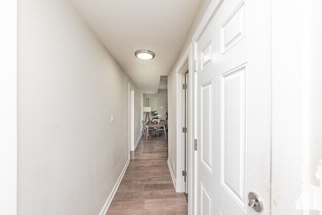 Foto del edificio - 2923 N Avers Ave