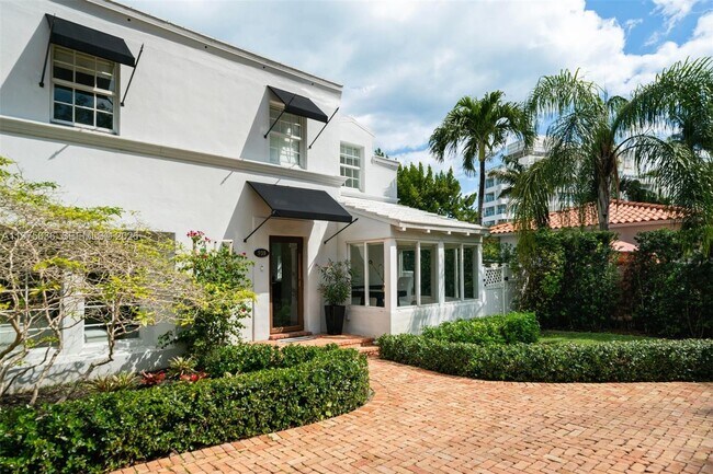 Foto del edificio - 939 W 47th Ct