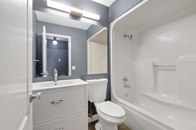 Foto del edificio - 1052 S Kingshighway Blvd