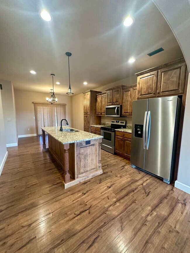 Foto del edificio - 1250-MF2-IO