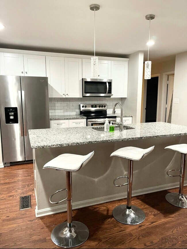 Foto del edificio - 3120 Creedon Dr