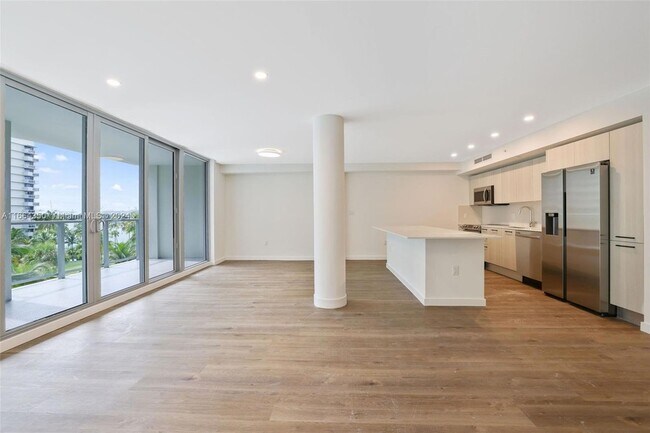 Foto del edificio - 1500 Bay Rd