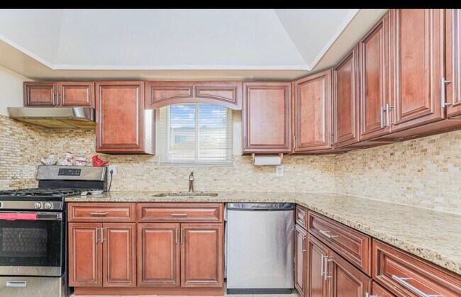 Foto del edificio - 31 Greentree Ln