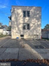 Building Photo - 3200 Calvert Ave