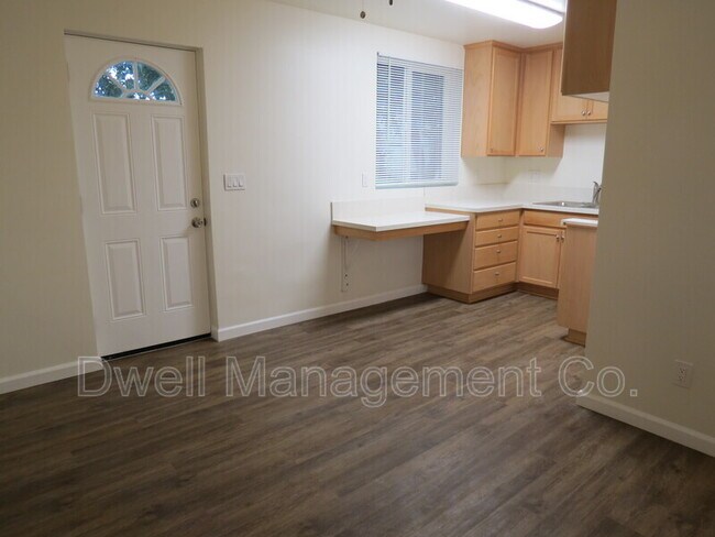 Foto del edificio - 4545 Upland St