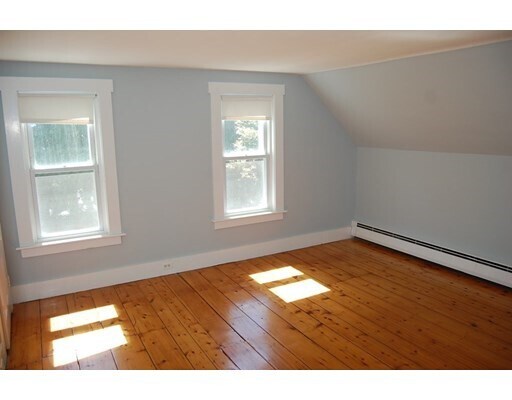 Building Photo - 414 Central St