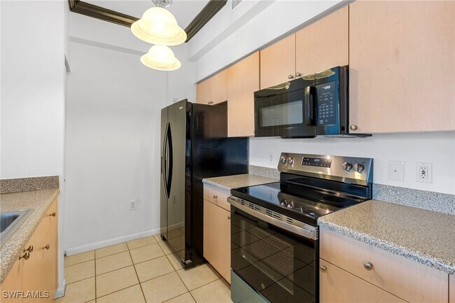 Foto del edificio - 1235 Reserve Way