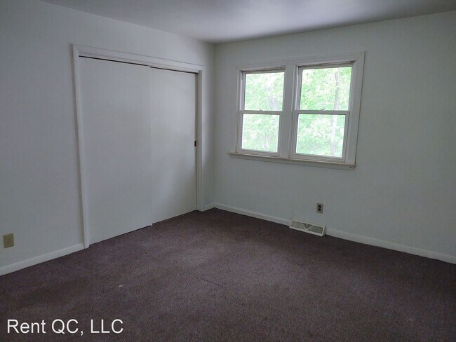 Building Photo - 1727 9th Ave