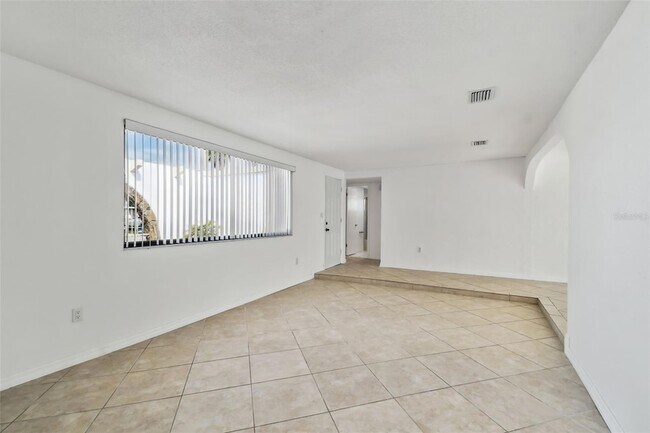 Foto del edificio - 3248 Rock Valley Dr