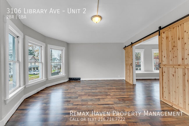 Foto del edificio - 3106 Library Ave