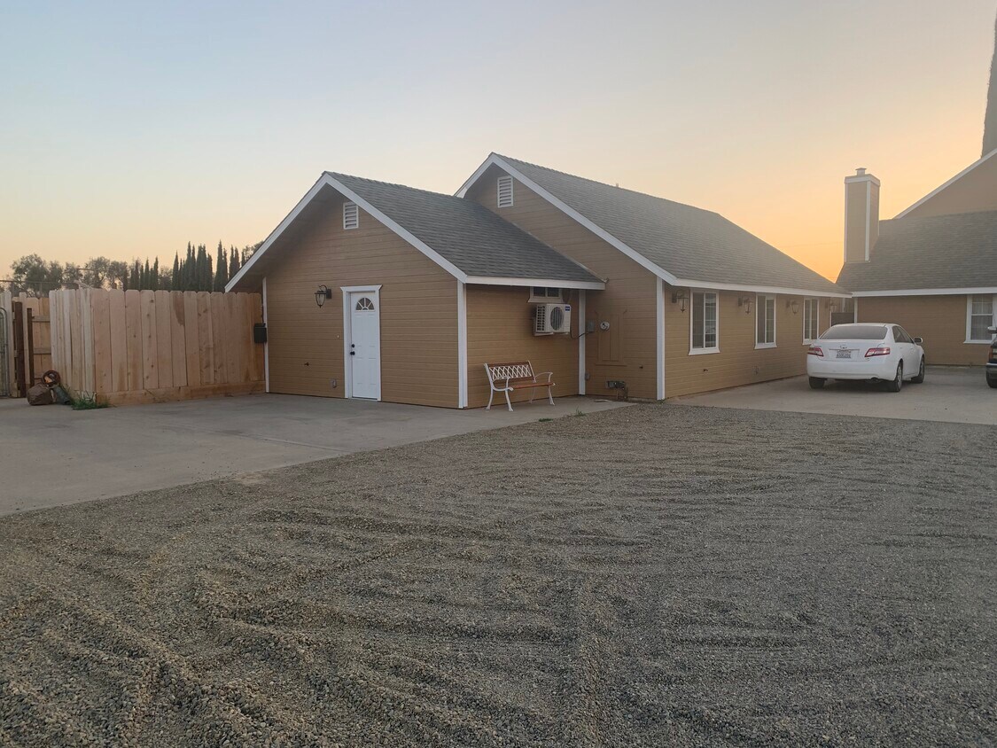 2147 Dunn Rd Unit 1, Merced, CA 95340 2147 Dunn Rd Merced, CA