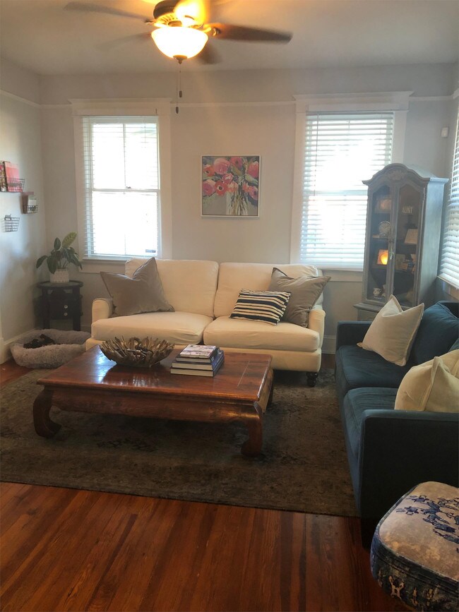 Foto del edificio - 422 Sumter St