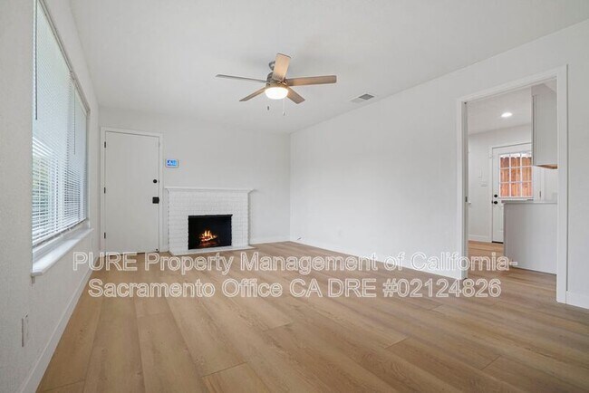 Building Photo - 5939 Gloria Dr