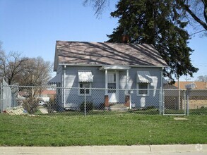 Building Photo - 1943 E Ridgeway Ave