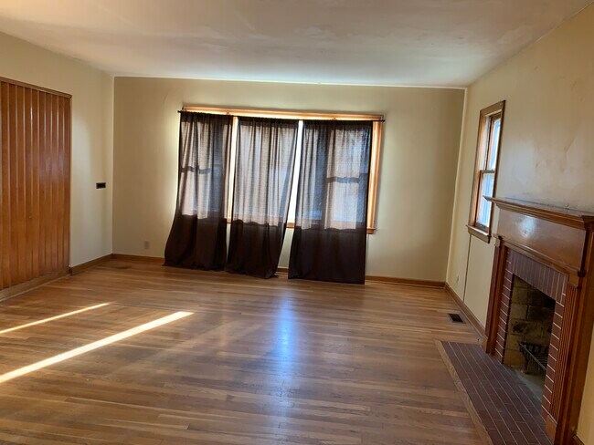 Foto del edificio - 551 Haskins Dr