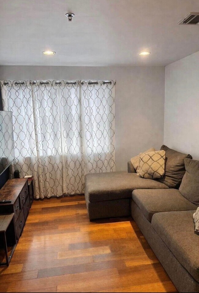 Foto del edificio - 413 9th St