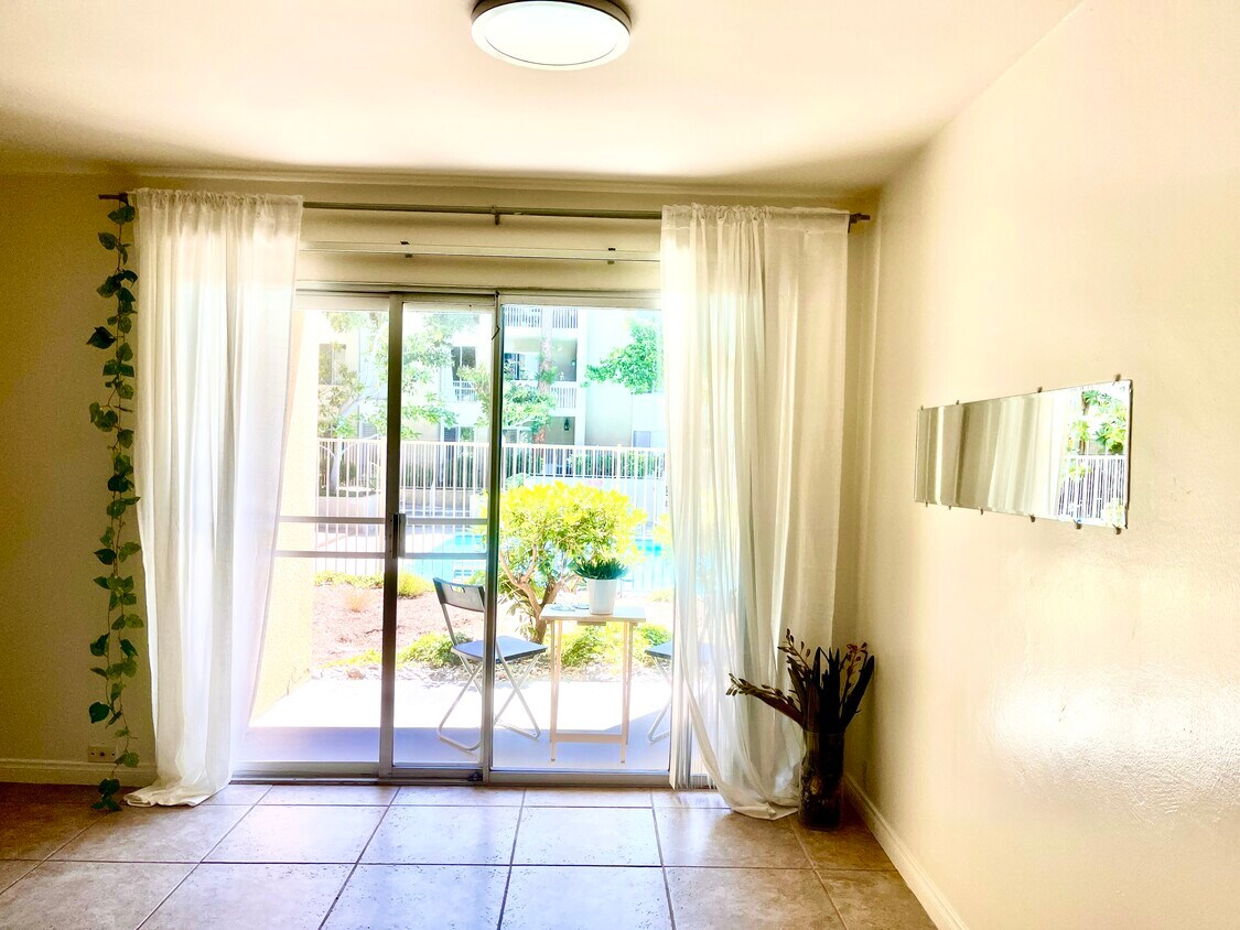 Foto principal - 1855 Diamond St