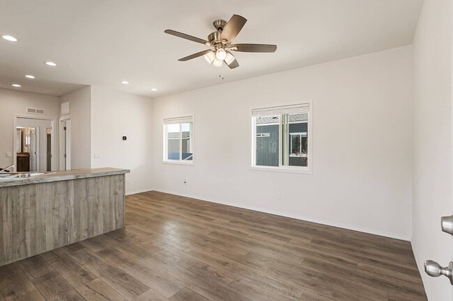 Building Photo - 5510 Clark Rd