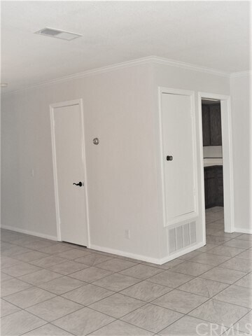 Building Photo - 402 Via Pichon