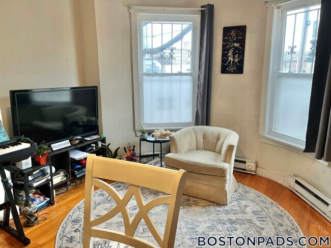 Foto del edificio - 104 Hammond St