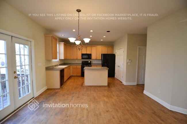 Foto del edificio - 913 Daylight Cir