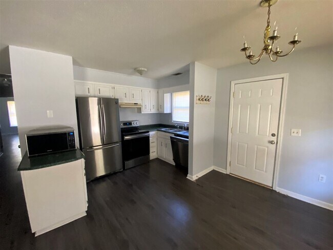 Foto del edificio - 205 Courtney Way