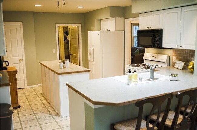Foto del edificio - North End Tacoma Craftsman - 3 bedroom 1.7...
