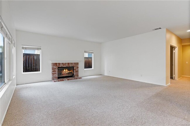Foto del edificio - Coming Soon! 4 Bedroom Vintage Hills home ...