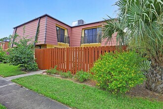 Building Photo - 1556 Park Meadows Dr