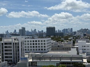 Building Photo - 100 Lincoln Rd
