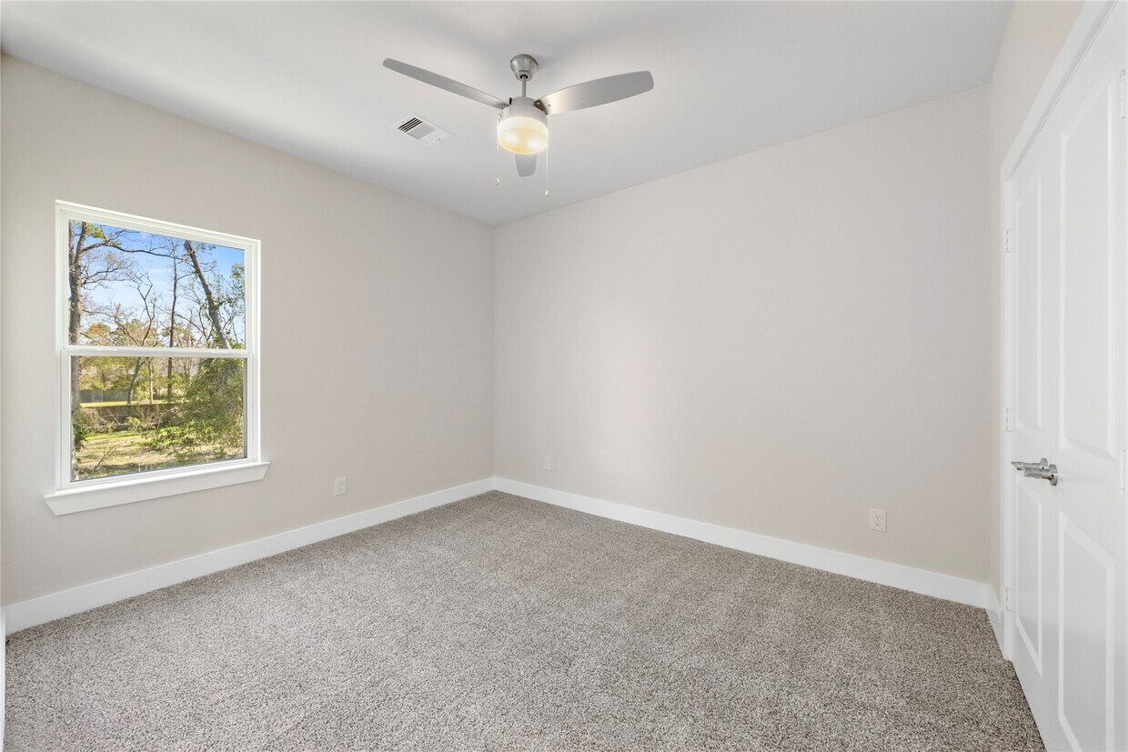 Foto del edificio - 6216 Carver Rd