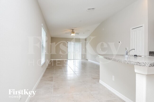 Foto del edificio - 5109 Brickwood Rise Dr