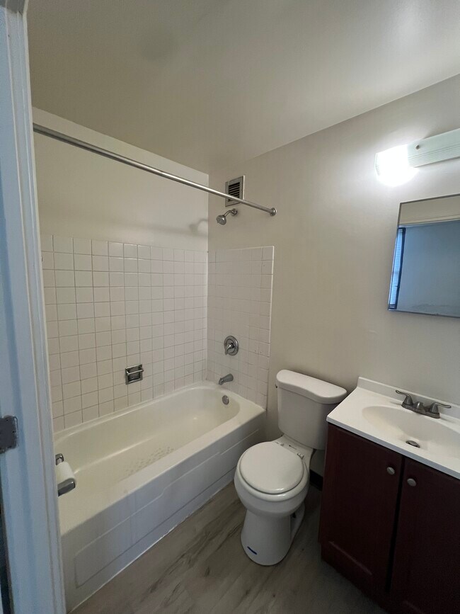 Foto del edificio - 1610 N Kingshighway Blvd