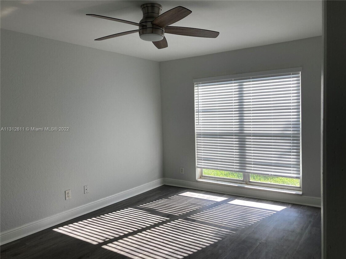 4465 Treehouse Ln Unit 13B, Tamarac, FL 33319 Condo for Rent in