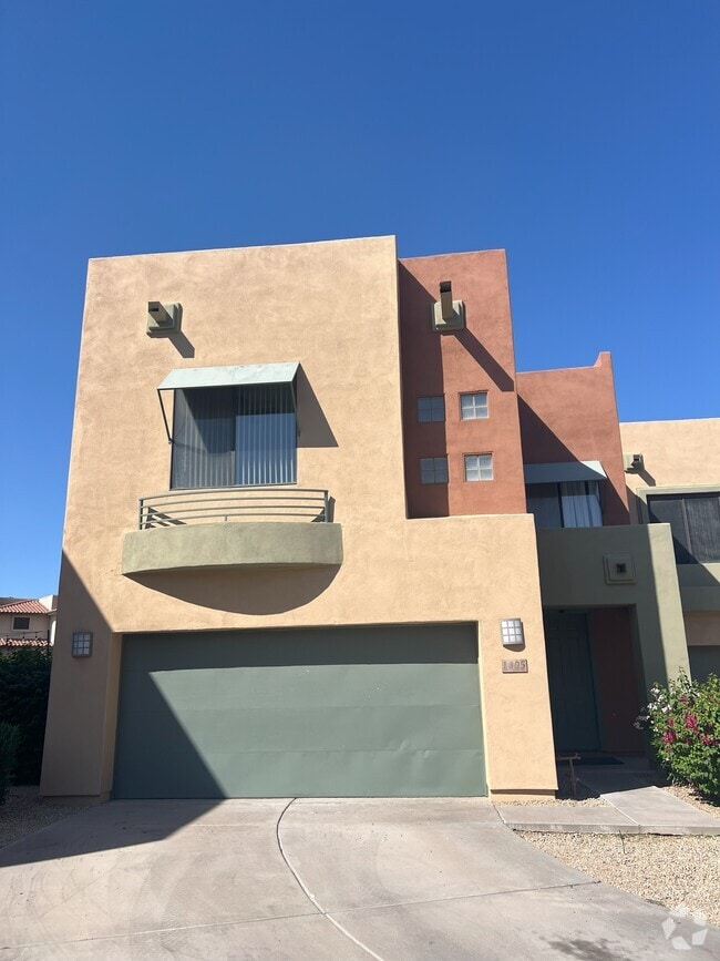 Building Photo - 7601 E Roosevelt St