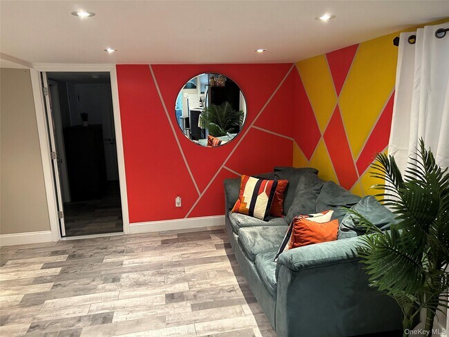 Foto del edificio - 2897 Harrington Ave